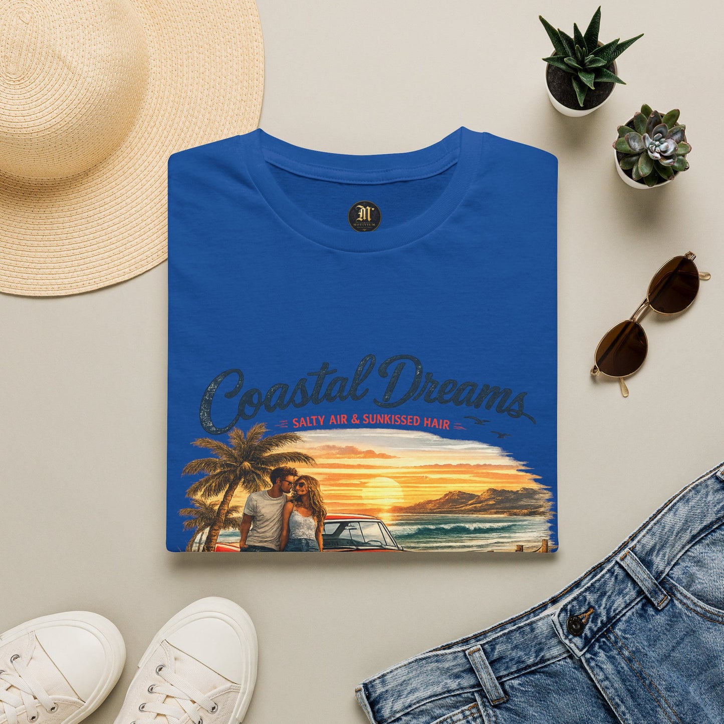 Coastal Dreams T-Shirt – Salty Air & Sunkissed Hair | Vintage Strand Oldtimer Paar Design | Sommer Shirt