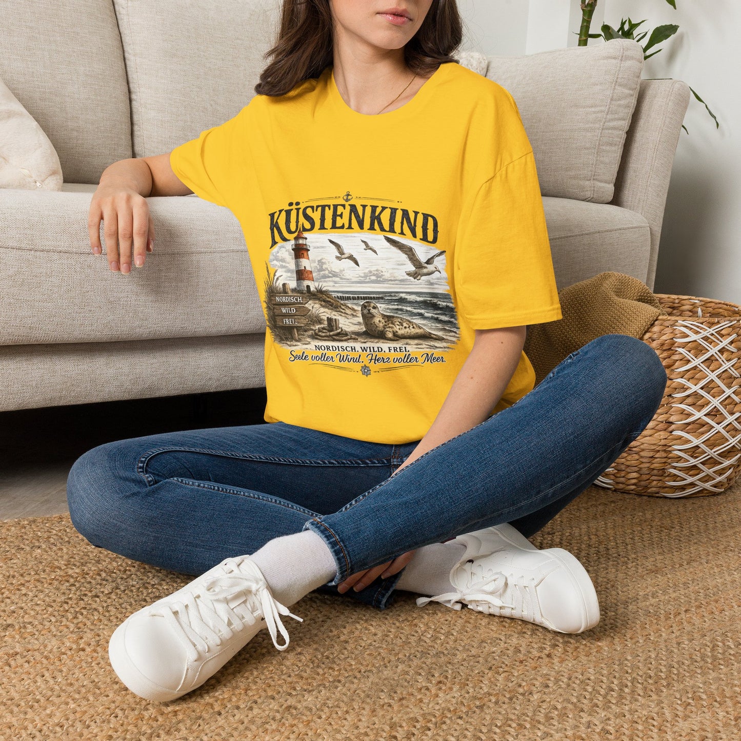 🌊 Küstenkind – Nordisch. Wild. Frei. | Vintage Nordsee T-Shirt mit Robbe & Leuchtturm