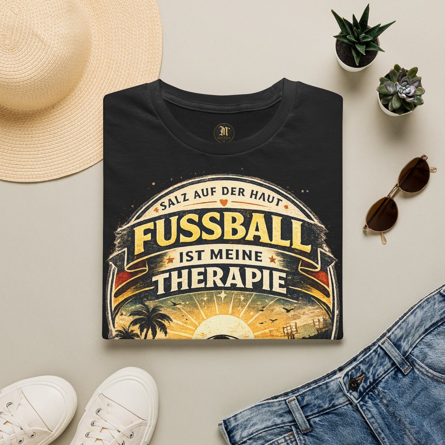 Fußball ist meine Therapie Shirt | Vintage Fußball Sommer Beach Lifestyle T-Shirt