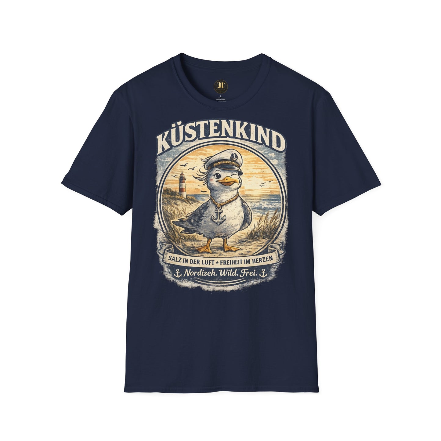 Küstenkind Möwe Shirt – Nordisch Wild Frei – Maritimes Küstenmotiv mit Leuchtturm & Möwe – Nordsee Ostsee T-Shirt