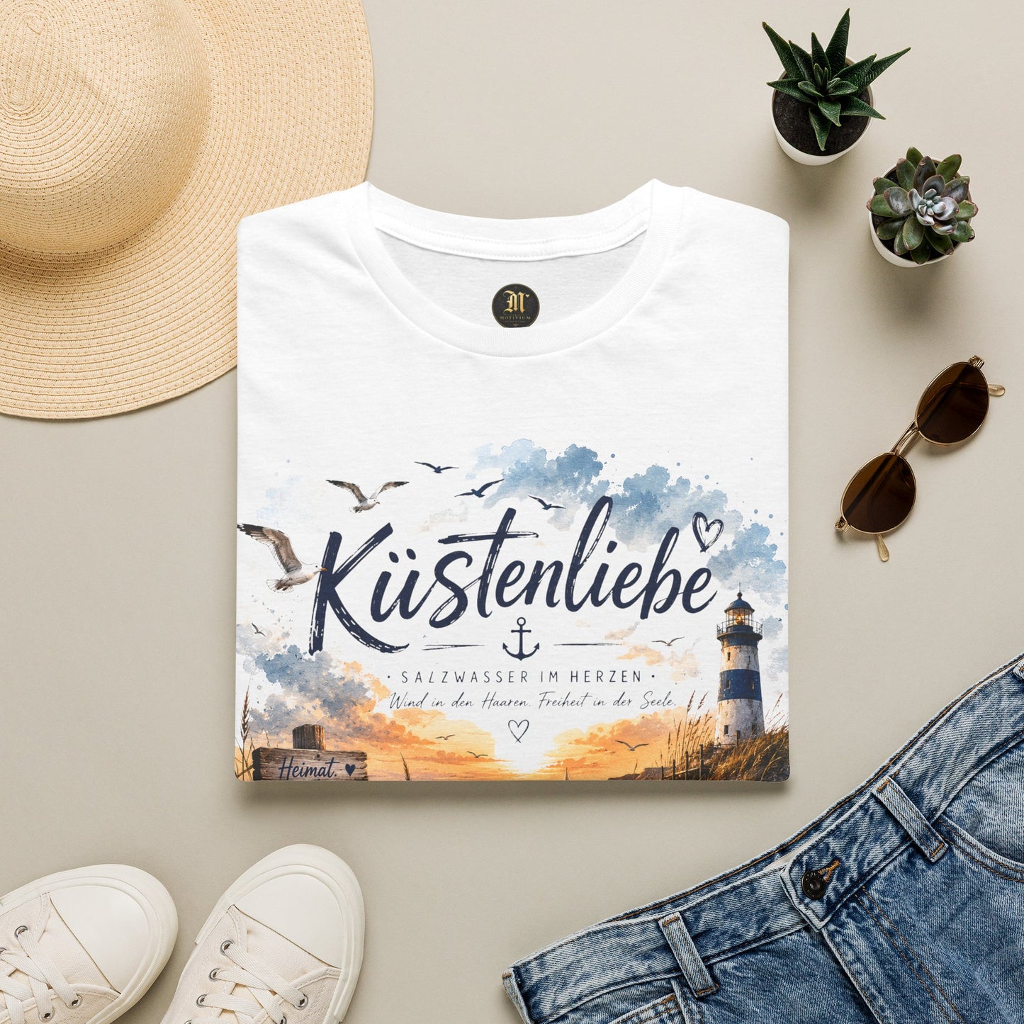 Küstenliebe T-Shirt – Salzwasser im Herzen | Maritimes Strandshirt für Meer- und Küstenfans