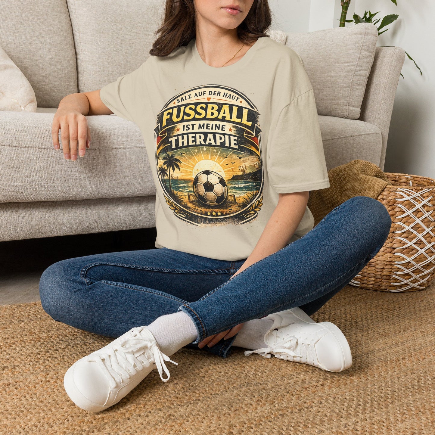 Fußball ist meine Therapie Shirt | Vintage Fußball Sommer Beach Lifestyle T-Shirt