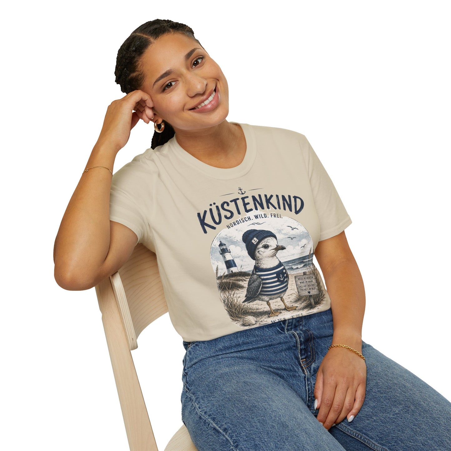 Küstenkind Möwe T-Shirt – Nordisch. Wild. Frei. | Maritimes Küstendesign für Nordsee- & Ostseefans