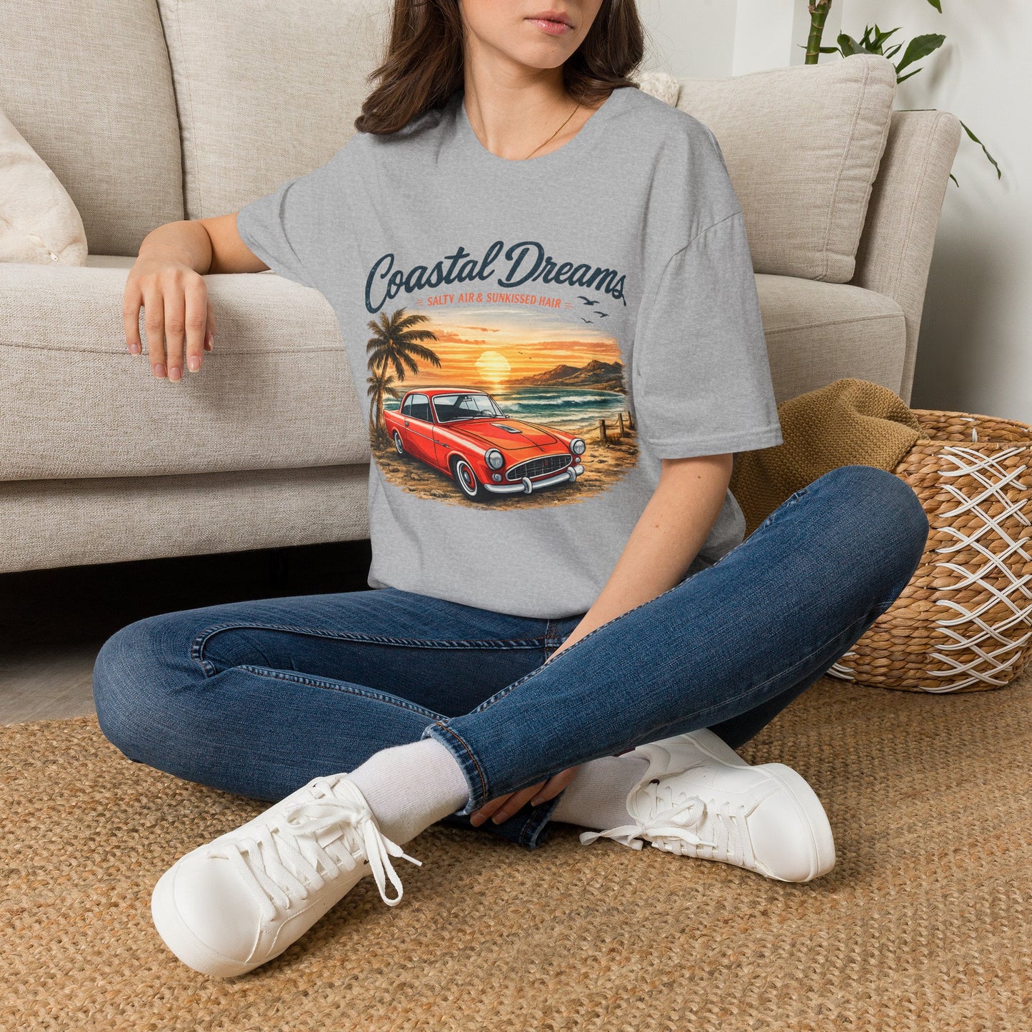 Coastal Dreams T-Shirt – Salzige Luft & Sonnengeküsstes Haar | Vintage Oldtimer Strand Motiv
