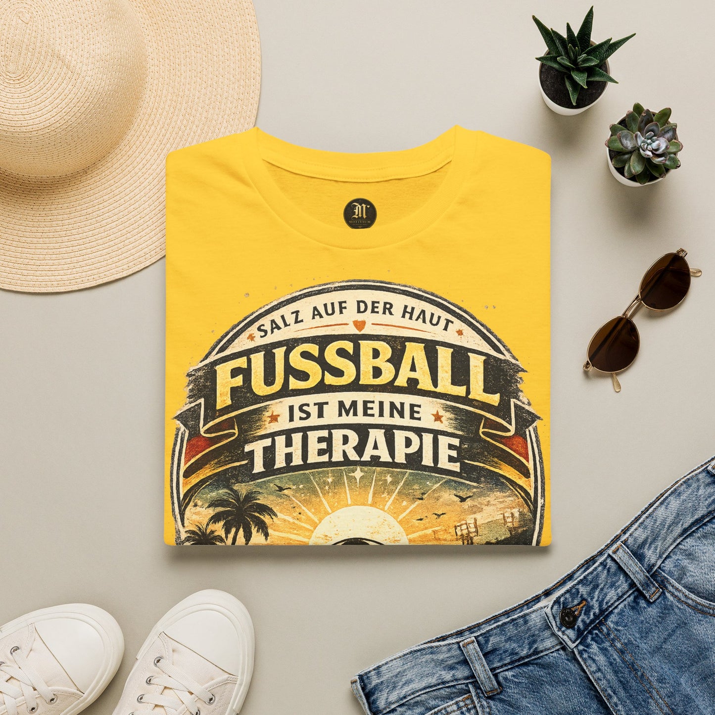 Fußball ist meine Therapie Shirt | Vintage Fußball Sommer Beach Lifestyle T-Shirt