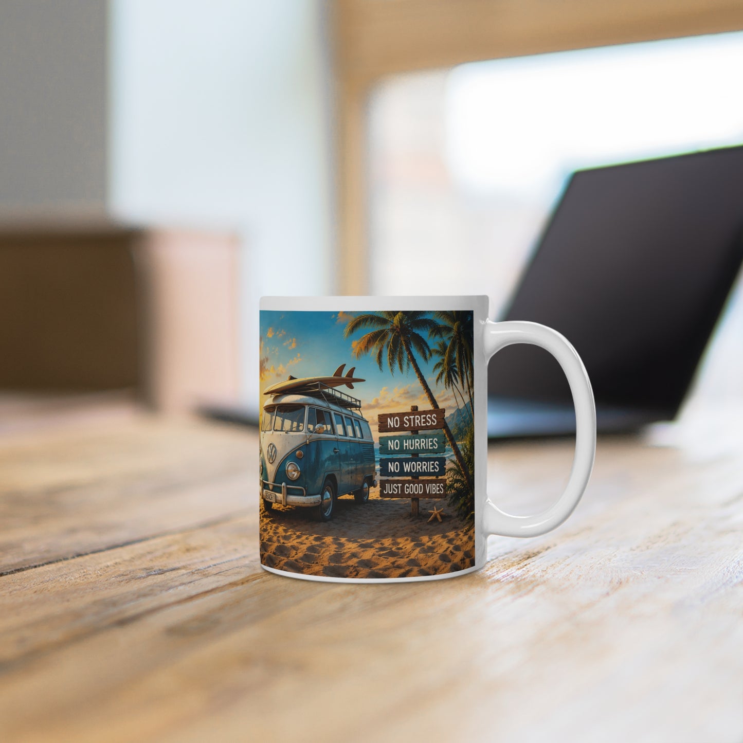 Life Is Better At The Beach – Retro Beach Van Panorama Kaffeetasse | Sommer & Vanlife Mug