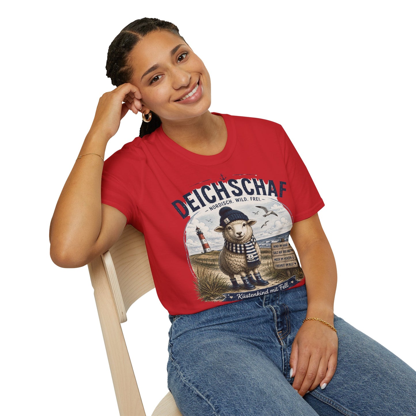 Deichschaf T-Shirt – Nordisch. Wild. Frei. | Maritimes Schaf für Nordsee- & Ostseefans