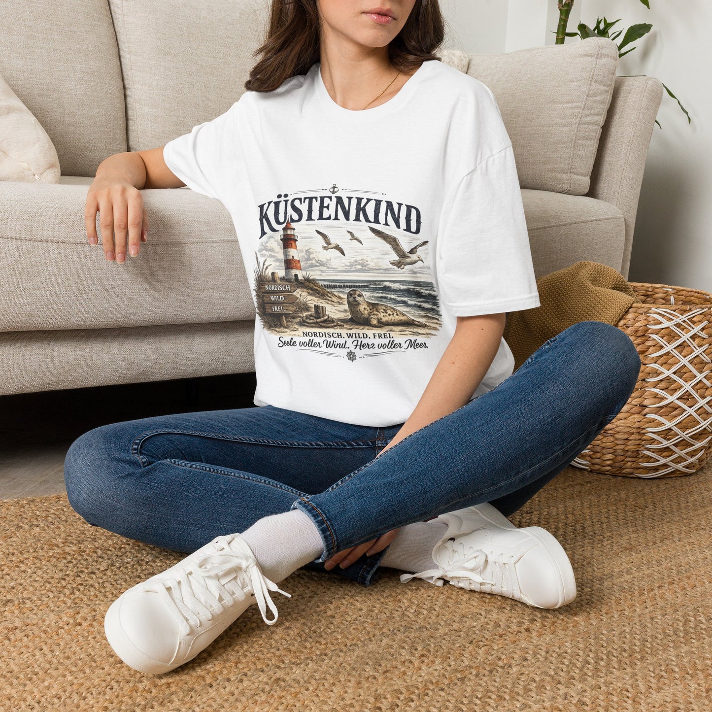 🌊 Küstenkind – Nordisch. Wild. Frei. | Vintage Nordsee T-Shirt mit Robbe & Leuchtturm