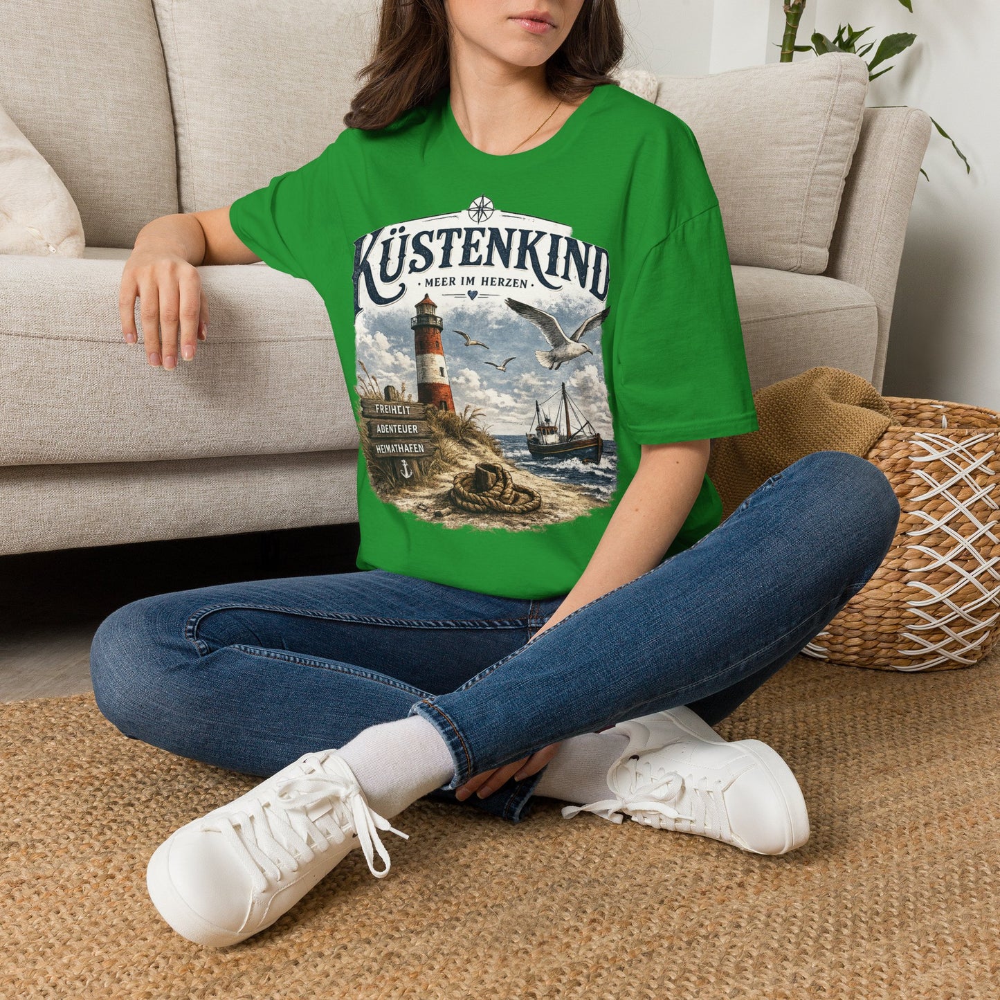 Küstenkind – Meer im Herzen | Maritimes Vintage T-Shirt mit Leuchtturm & Heimathafen Motiv