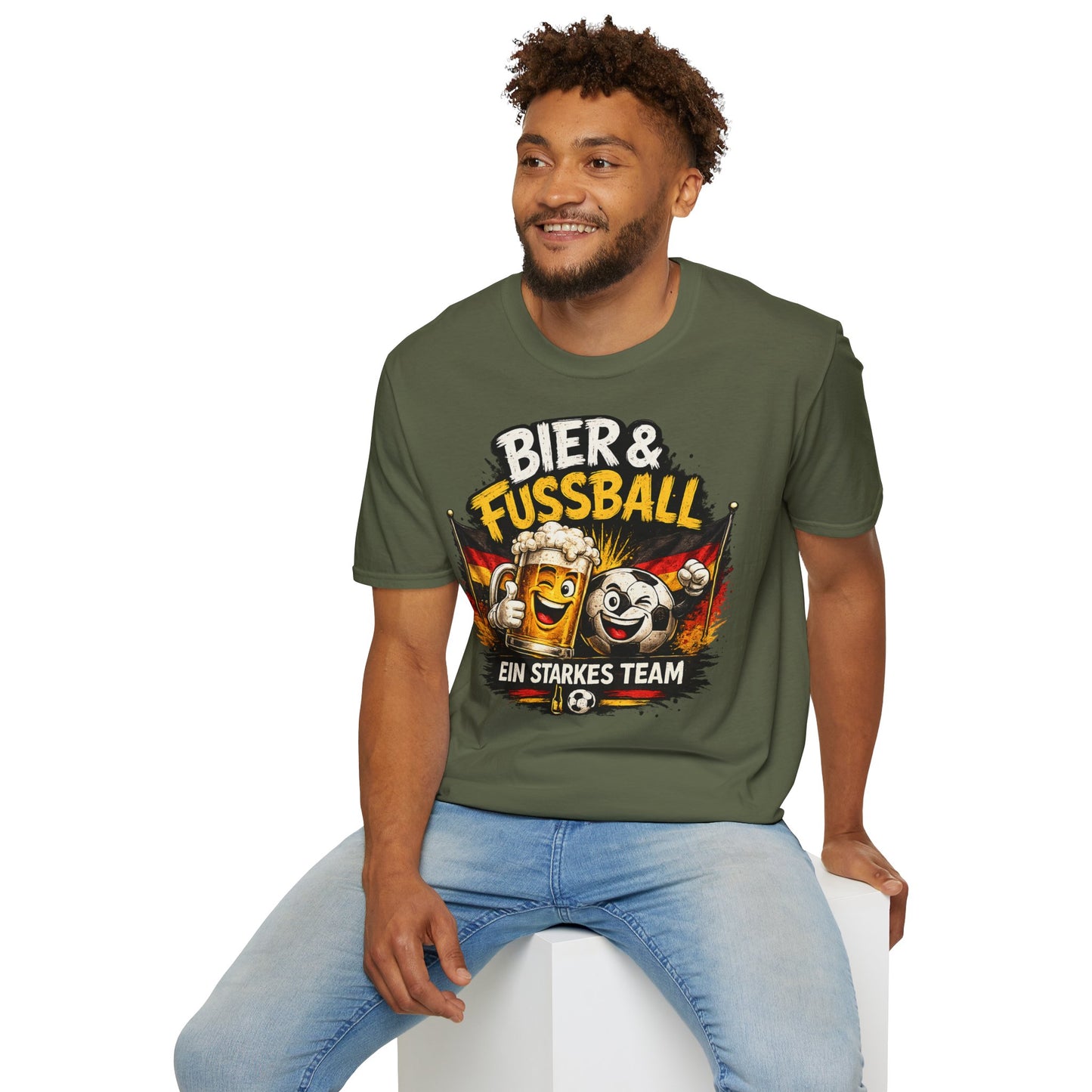 Bier & Fußball – Ein starkes Team | Deutschland Fan T-Shirt | Lustiges Fußball & Bier Design