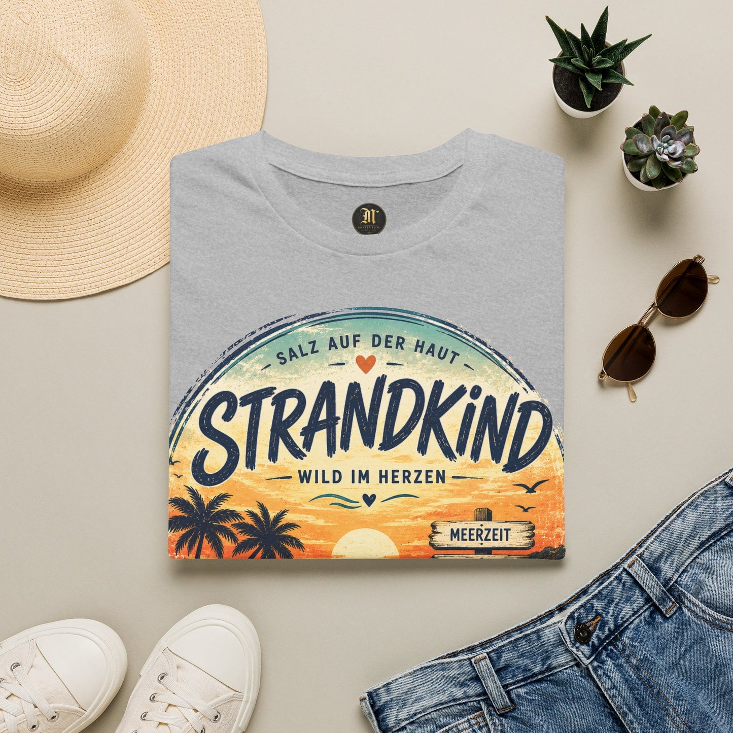 Strandkind T-Shirt – Salz auf der Haut, Wild im Herzen | Sommer & Meer Motiv