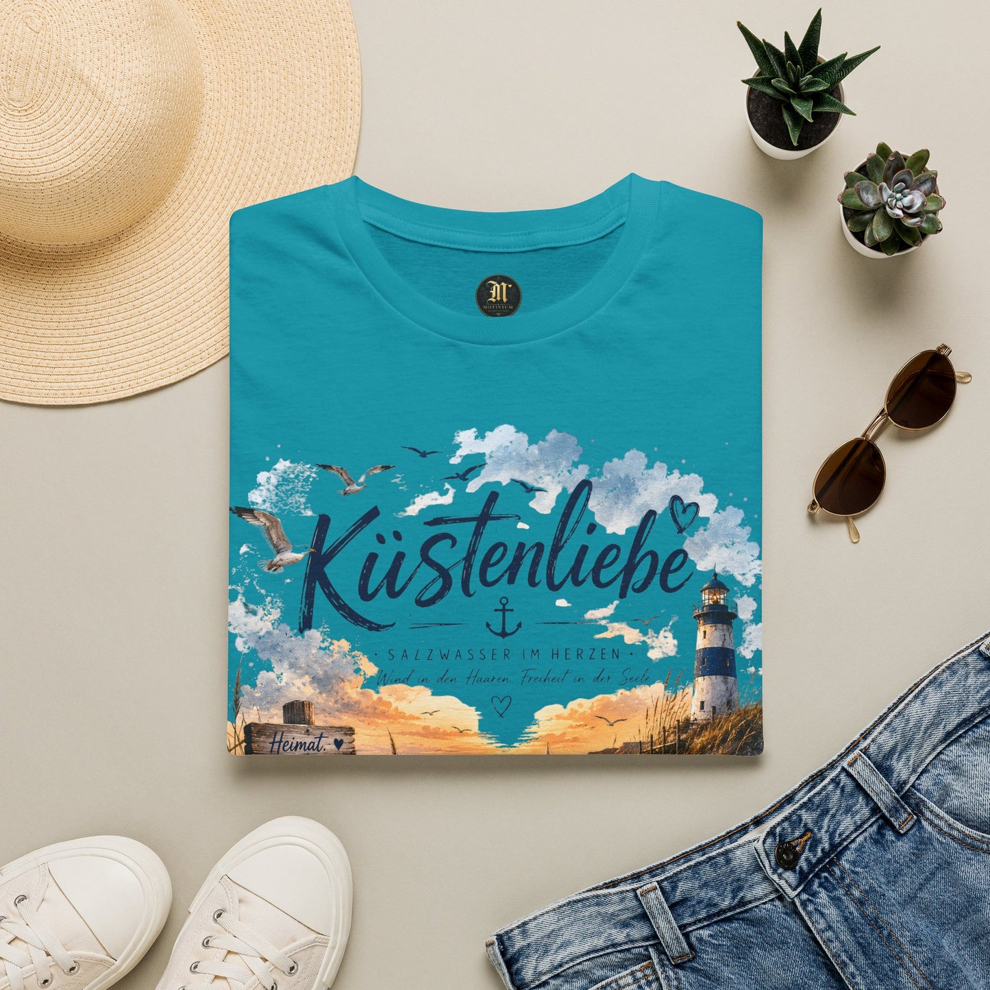 Küstenliebe T-Shirt – Salzwasser im Herzen | Maritimes Strandshirt für Meer- und Küstenfans